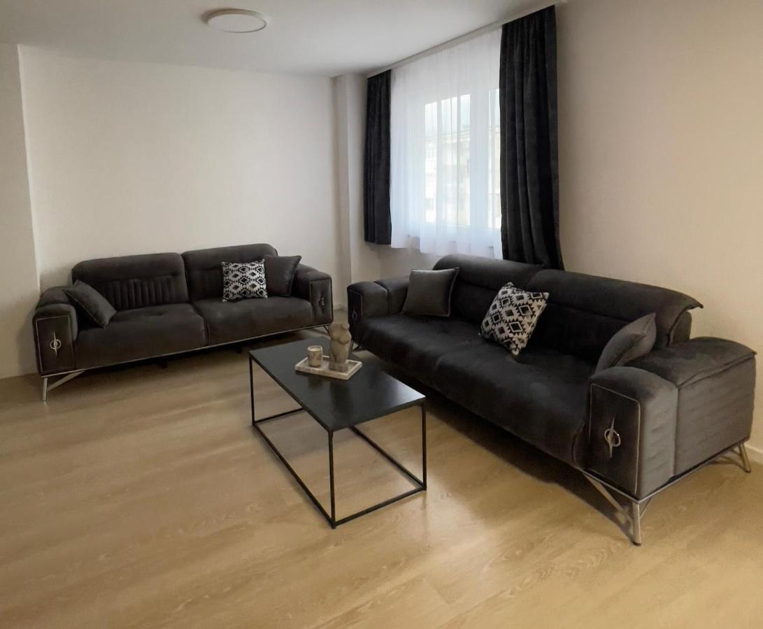 Apartman Lux Apartment Zepce ภายนอก รูปภาพ