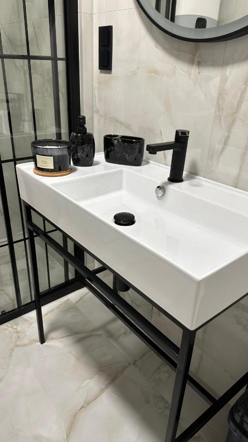 Apartman Lux Apartment Zepce ภายนอก รูปภาพ
